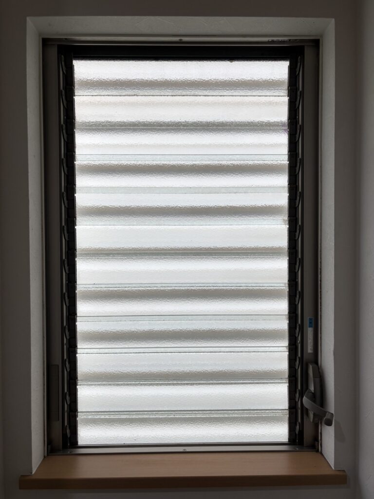 秋のうちに窓まわりチェック! 秋のうちに窓まわりチェック!